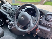 VAUXHALL VIVARO