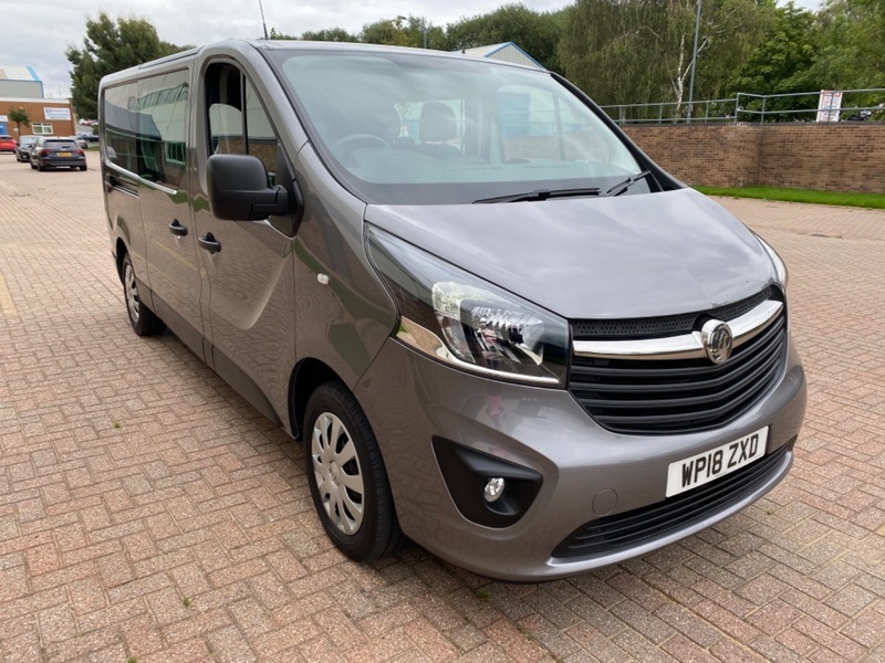 VAUXHALL VIVARO