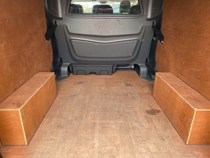 VAUXHALL VIVARO