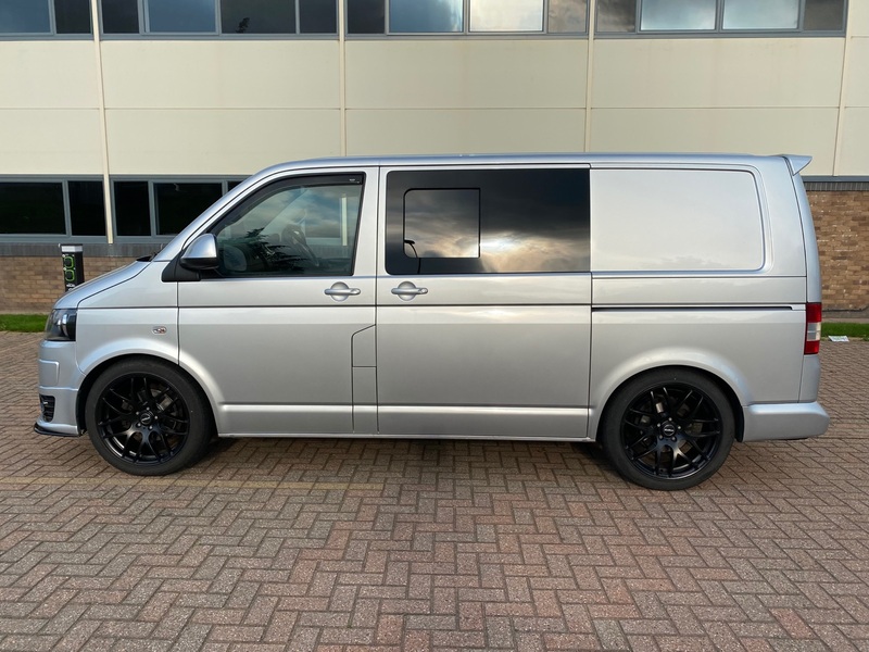 VOLKSWAGEN TRANSPORTER