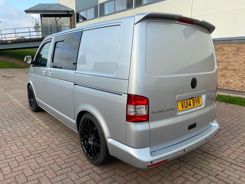 VOLKSWAGEN TRANSPORTER