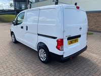 NISSAN NV200