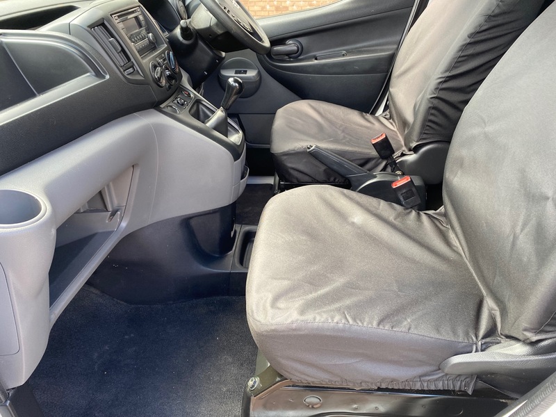 NISSAN NV200