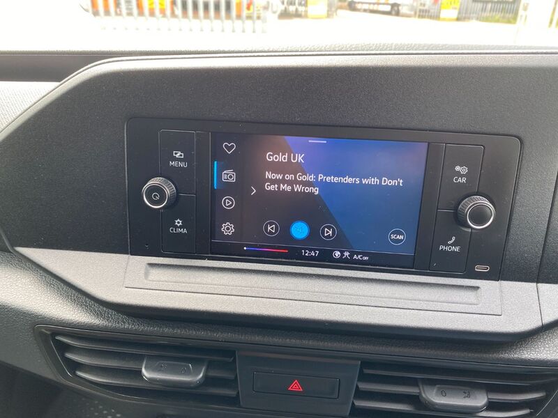 VOLKSWAGEN CADDY
