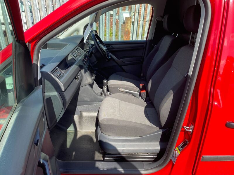 VOLKSWAGEN CADDY