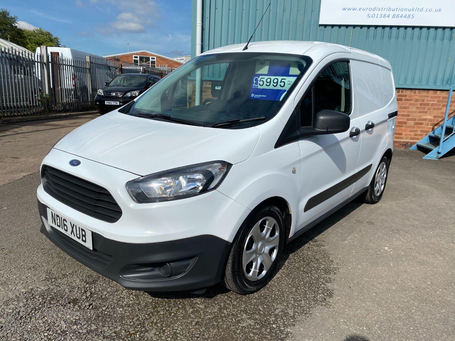 SOLD Used FORD TRANSIT COURIER 2016 White in Kingswinford, West
